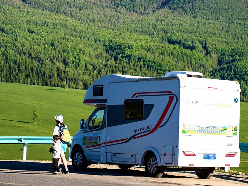 Xinjiang family RV road trip travel photo
